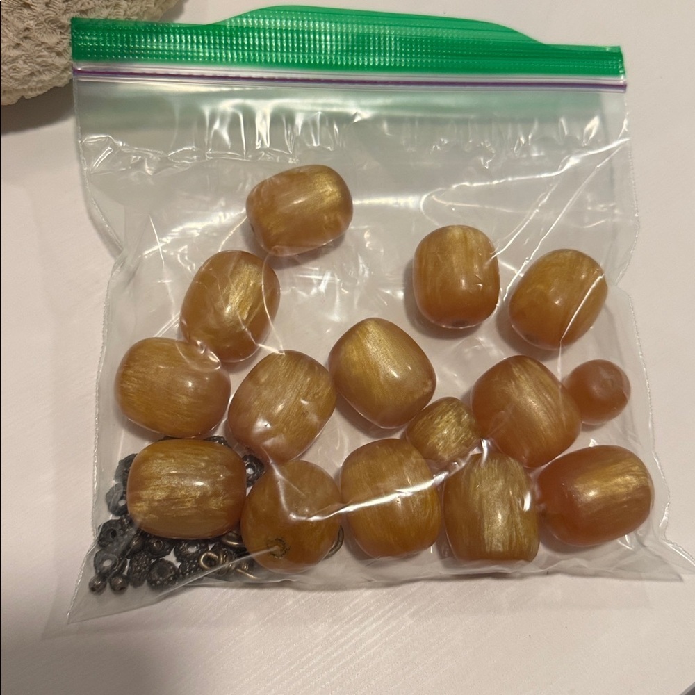 Jewelry Making Kit Chunky Bulky Beads with Metal Spacers - Picture 6 of 6